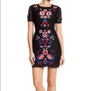 NWOT Romeo&Juliet Couture, Lace, Floral Dress S